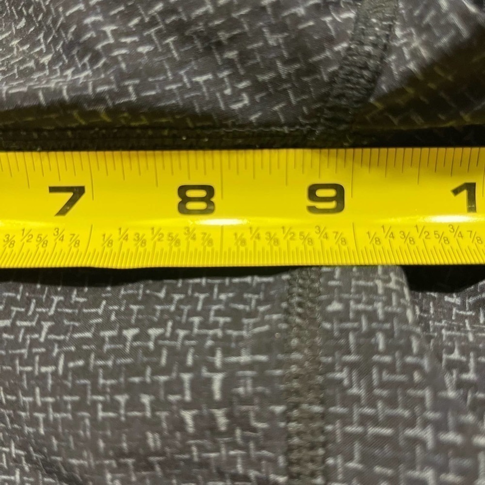 Lululemon Pace Breaker Lined 9" Shorts Size Small - Picture 4 of 4